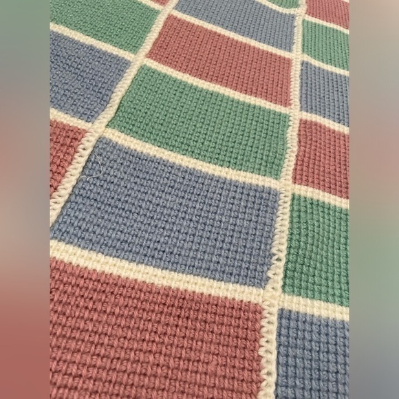 Handmade Crochet Blanket Throw Pastel Colors Granny Square Afghan‎ Size: 45x47" - Picture 3 of 5